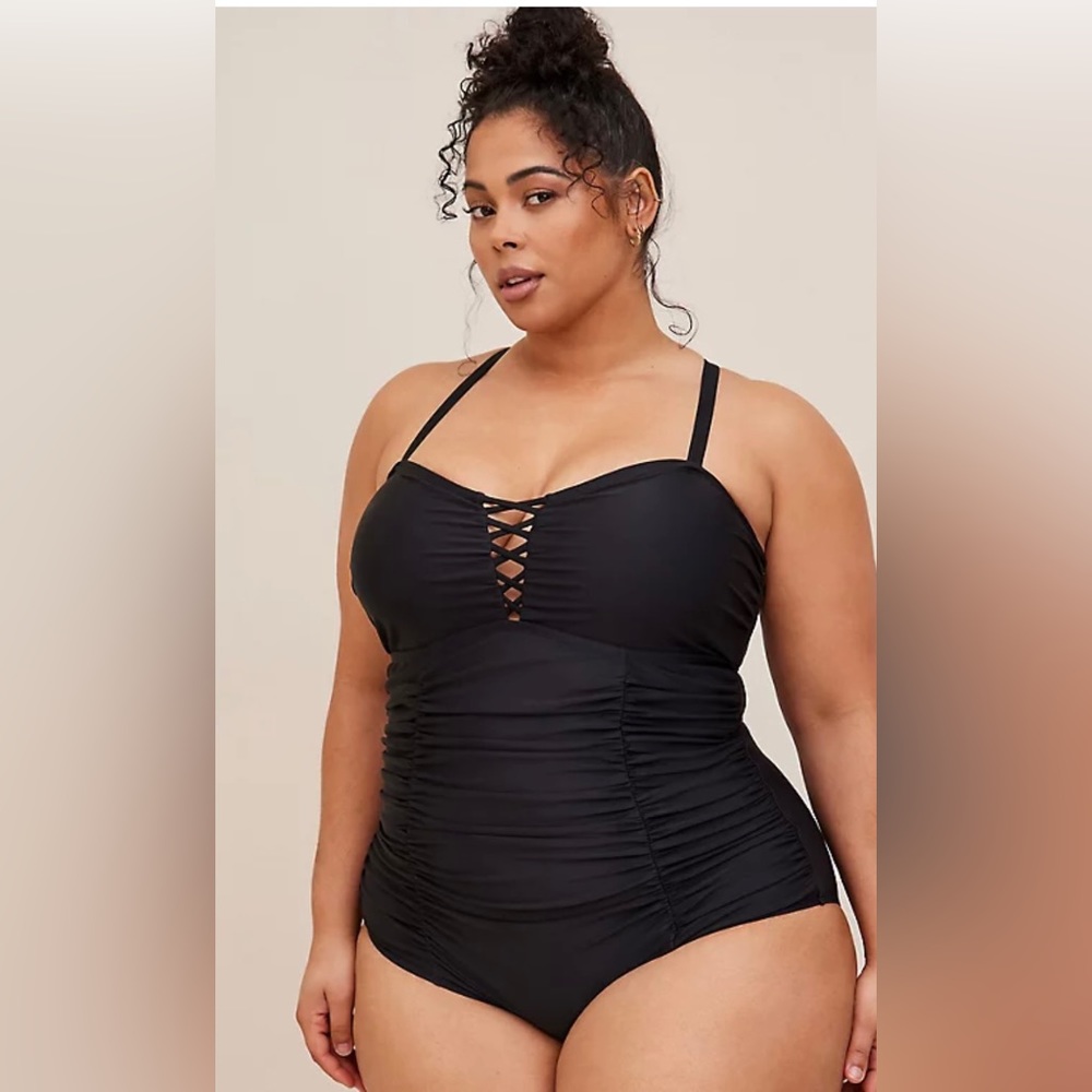 Torrid Size 6 Black Wireless Lattice Front One Piece Swimsuit. Tried on once.